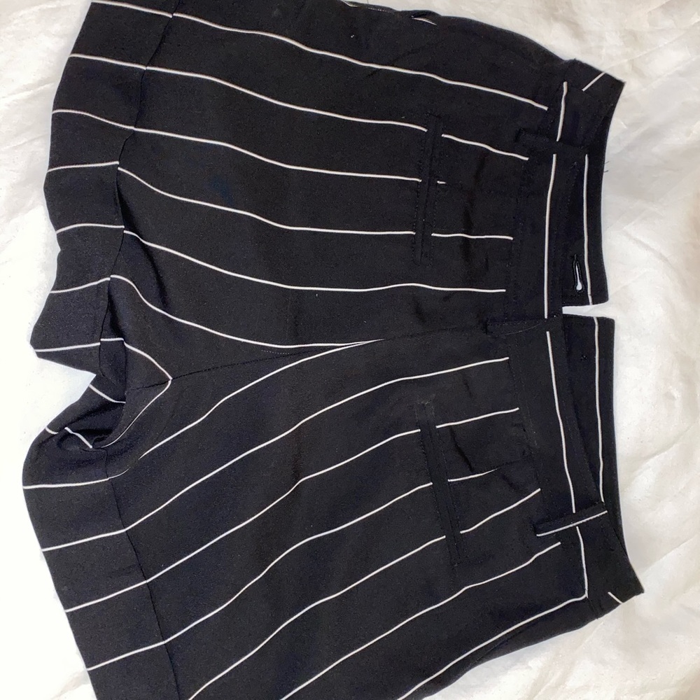 PIN STRIPED SHORTS